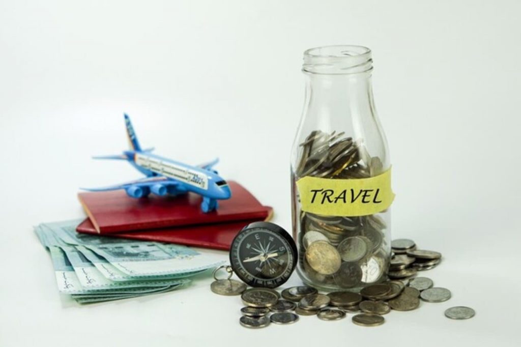 comment voyager avec un petit budget