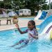 Vacances les pieds dans l'eau dans un camping avec parc aquatique de Bretagne